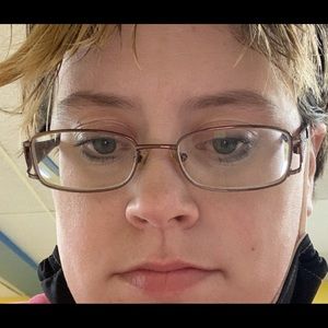 Meet your Posher, Valorie